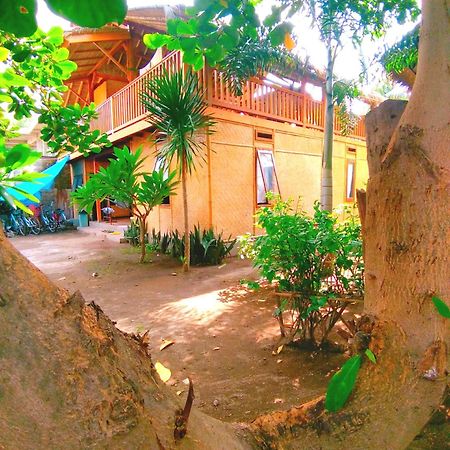 Lima Bintang Gili Trawangan Exterior foto