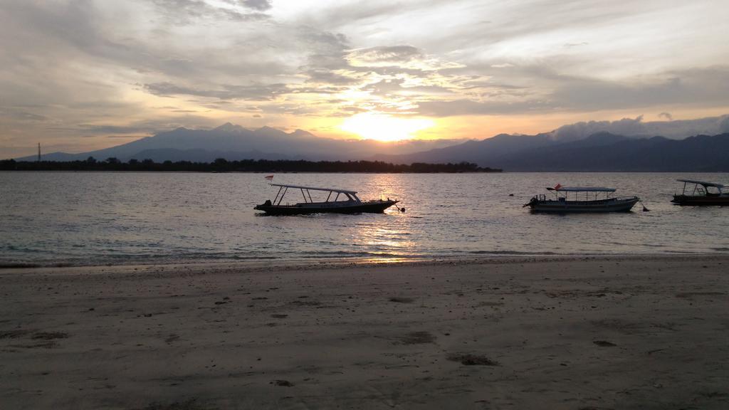 Lima Bintang Gili Trawangan Exterior foto